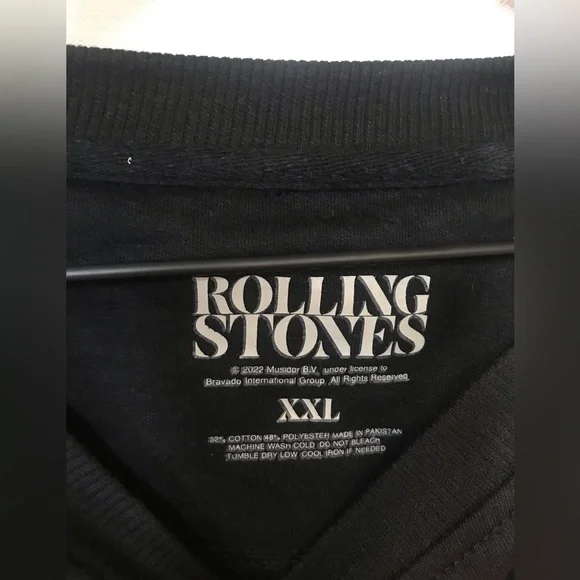 NWT Women’s Rolling Stones Sweatshirt Size XXL - Picture 6 of 10